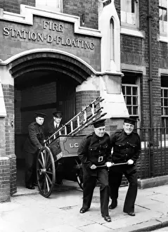 Poplar Prints: LCC-LFB Fire Station D, Floating Platform Wharf, Rotherhithe
