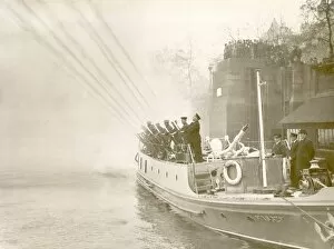 Images Dated 29th November 2011: LCC-LFB fireboat Massey Shaw demonstrates pumping