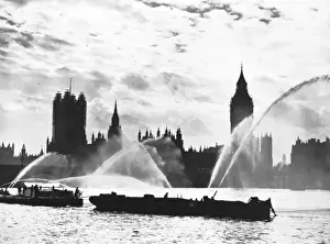 Drill Prints: LCC-LFB fireboats using monitors on the Thames, WW2