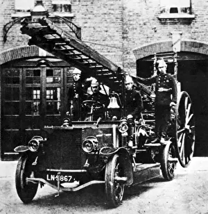 Crews Prints: LCC-LFB Hatfield motorised pump escape