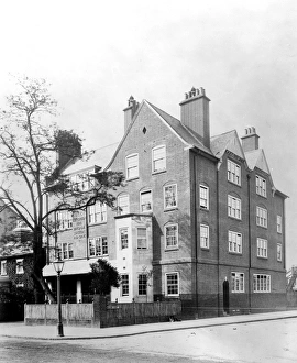 Images Dated 24th November 2011: LCC-LFB Lee Green fire station, SE London