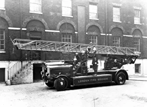 Turntable Prints: LCC-LFB Magirus 100 foot turntable ladder and crew