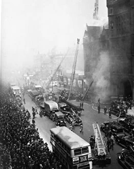 Crowds Collection: LCC-LFB Major fire at Prudential Insurance Building