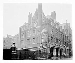 Manchester Collection: LCC-LFB Manchester Square fire station
