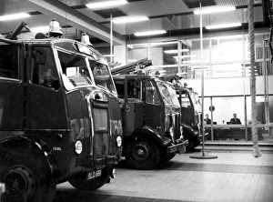 Images Dated 31st May 1963: LCC-LFB new Clapham fire station, Old Town SW4