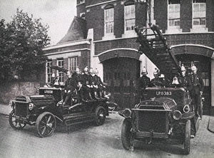 Images Dated 20th October 2011: LCC-LFB - North Kensington fire station