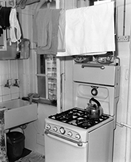 Images Dated 20th October 2011: LCC-LFB - Safety in the home, fire prevention campaign