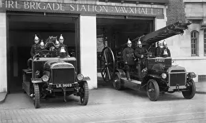 Vauxhall Prints: LCC-London Fire Brigade crews and vehicles, Vauxhall