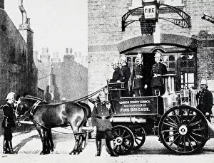 LCC-MFB horse drawn steamer at Greenwich