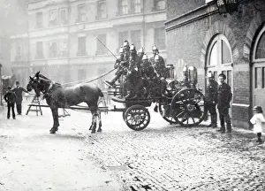 Horsed Prints: LCC- MFB horse drawn steamer at Westminster