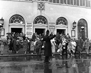Signalling Prints: Leaving Hastings Theatre