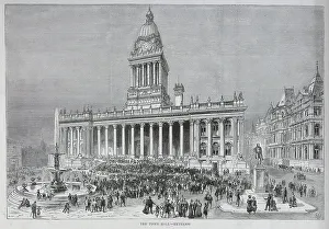 Leeds Town Hall, Exterior