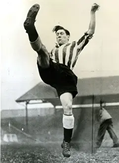 Len Shackleton, English footballer
