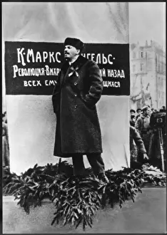 LENIN IN 1918