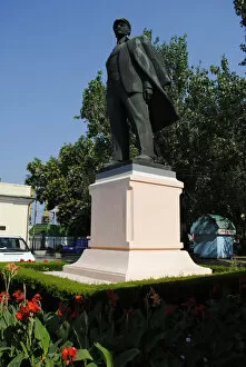 Images Dated 30th July 2011: Lenins Statue. Feodosiya. Crimea