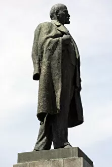 Images Dated 12th August 2011: Lenins Statue. Kerch. Ukraine