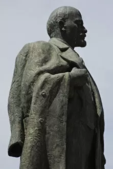 Ukraine Gallery: Lenins Statue. Kerch. Ukraine