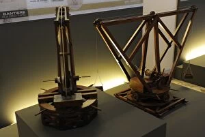 Images Dated 24th March 2012: Leonardesque models. Revolving cranes. 15th century. Models