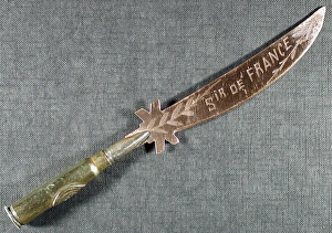 Images Dated 11th July 2007: Letter opener Engraved Souvenir de France