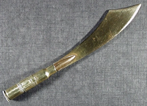 Images Dated 11th July 2007: Letter opener An image of the Menin Gate on bullet handle