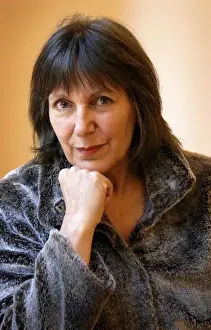 Englishwomen Prints: LEWYCKA, Marina (1946). British novelist of Ukrainian