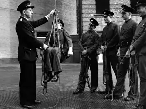 Instruction Prints: LFB firefighters receiving knots and lines training
