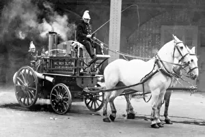 Pumps Prints: LFB - a Shand Mason MFB steam pump and crew