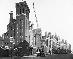 Images Dated 8th December 2011: LFB Southwark fire station and Brigade HQ, SE1