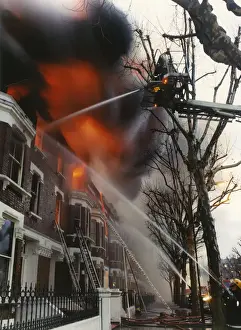 LFDCA-LFB Simon Snorkel hydraulic platform in use