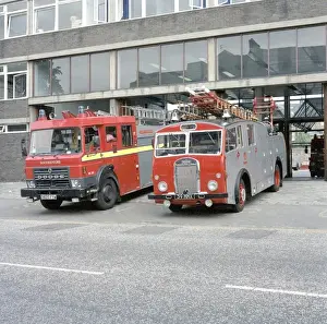 Council Prints: LFDCA-LFB Vintage fire engine at Clapham fire station
