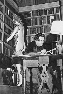 Asked Collection: A Library Study of Salvador Dali