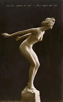 Diving Prints: Lighter than Air - sculpture by Ebbe