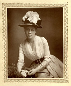 Pauline Gallery: Lillie Langtry as Pauline - The Theatre Magazine