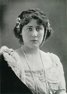 Lily Hanbury. Actress Lily Hanbury. Actress