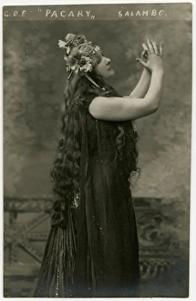 Images Dated 22nd May 2017: Lina Pacary