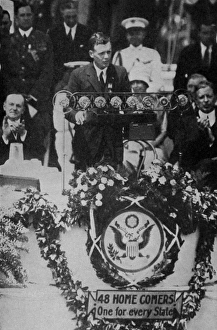 Images Dated 9th July 2012: Lindbergh / Speaks to USA
