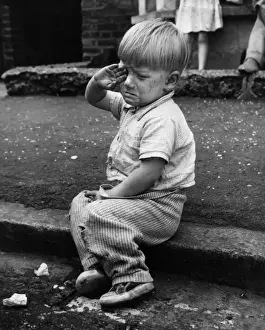 Scruffy Prints: Little boy crying in Balham, SW London