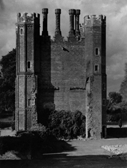 Gate House Gallery: Little Leighs Priory