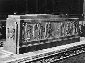 Cenotaph Prints: Liverpools Cenotaph - view from Lime Street