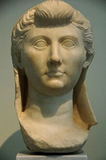 Augusta Gallery: Livia Drusila (58 B.C.-29 A.C.). Bust