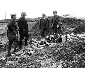 Discussing Prints: Lloyd George discussing ammunition supply, WW1