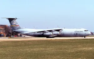 Starlifter Prints: Lockheed C-141B Starlifter 67-0021