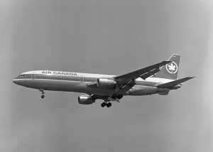 1011 Prints: Lockheed L-1011 Tristar C-FTNI Air Canada Toronto