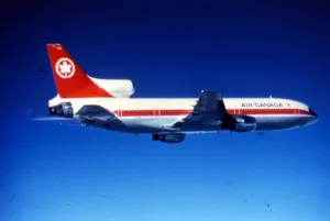 Lockheed Prints: Lockheed L1011 Tristar Air Canada flying