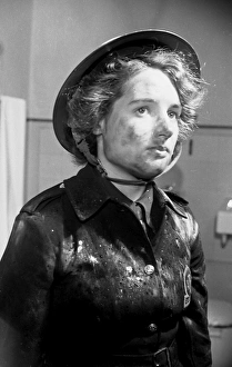 Images Dated 11th October 2011: London AFS firewoman at a hospital during the Blitz, WW2