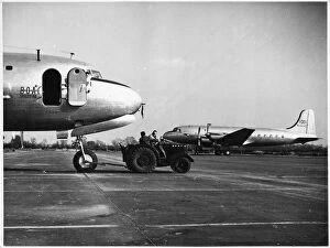 Argonaut Collection: LONDON AIRPORT 1950S