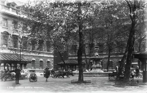 London Barts Hospital Courtyard