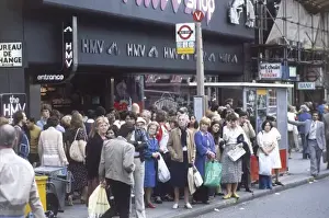 London Bus Queue
