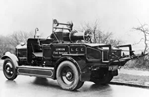 Images Dated 8th November 2011: A London Fire Brigade pump escape vehicle