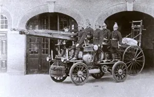 London Fire Brigade - Tottenham Station and Engine